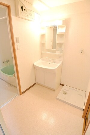 アルベールFの物件内観写真